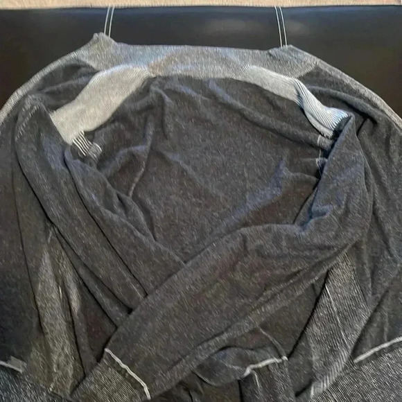 🖤Buckle black zip up sweater - Picture 8 of 8